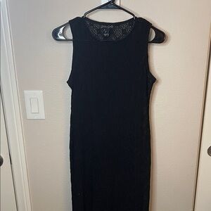 Streetwear Society Elegant Lace Black Midi Dress